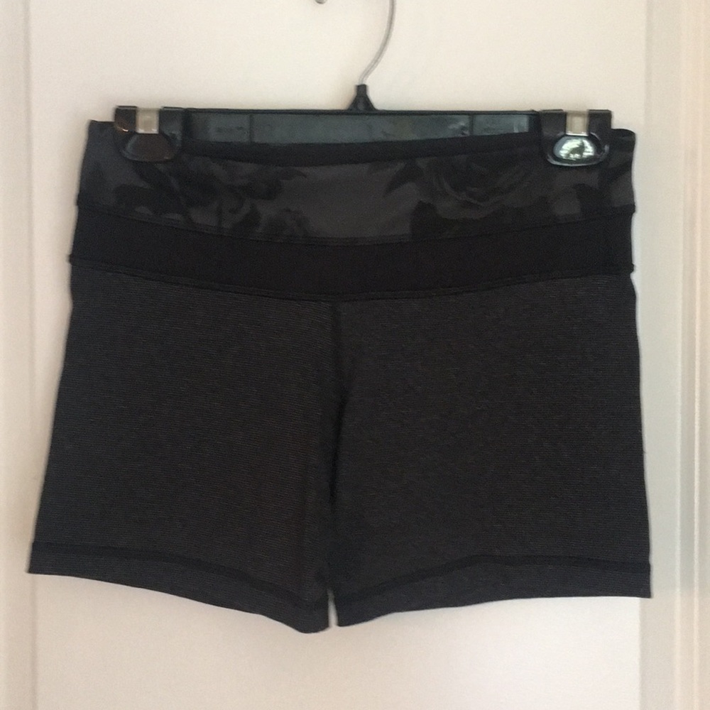 Lululemon black spandex shorts